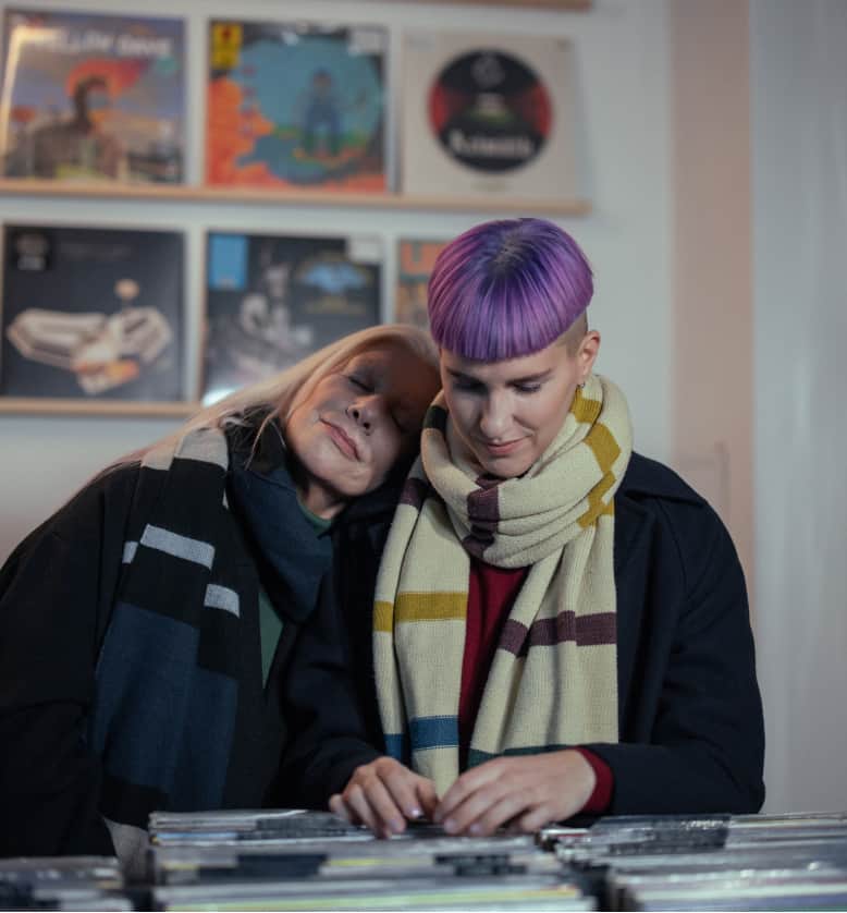 EXPERIENCE AUTHENTIC CONNECTION