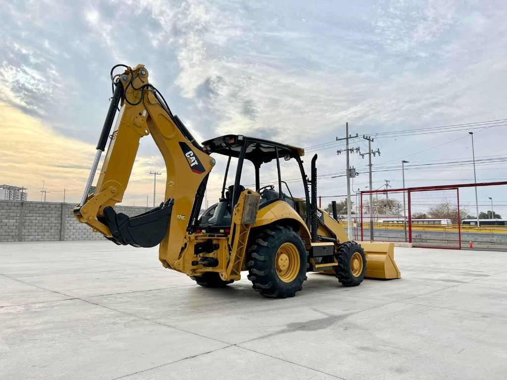 CATERPILLAR  CATERPILLAR  Retro excavadora 420F2 importación VINTEK MOTORS