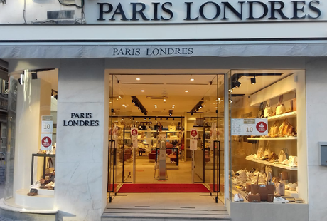 SCHOENEN PARIS LONDRES — shop interior