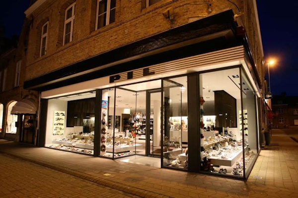 Schoenen Pil — shop interior