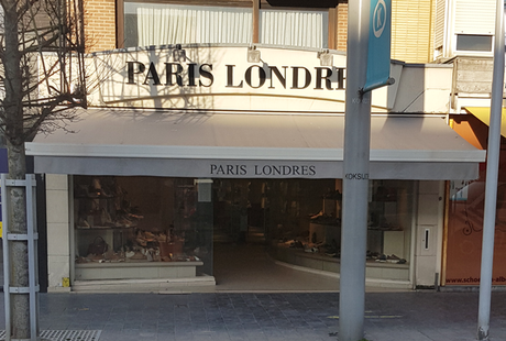 SCHOENEN PARIS LONDRES — shop interior