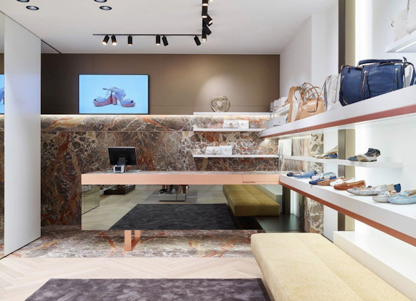 RIGI — shop interior