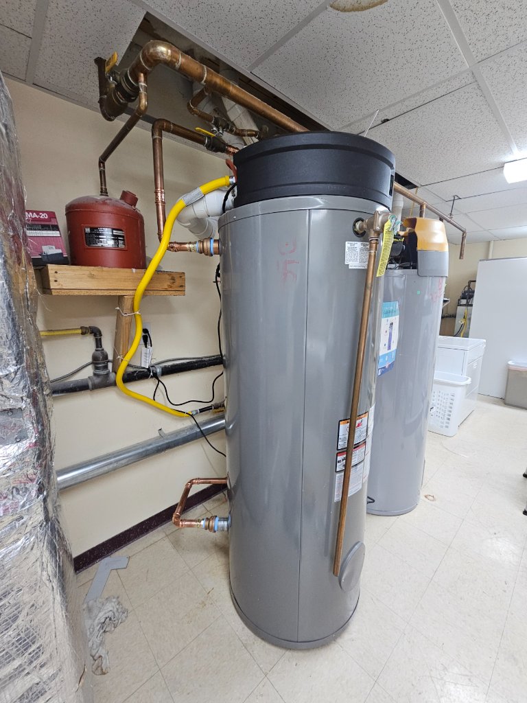 Hydronic install water heaters copper piping