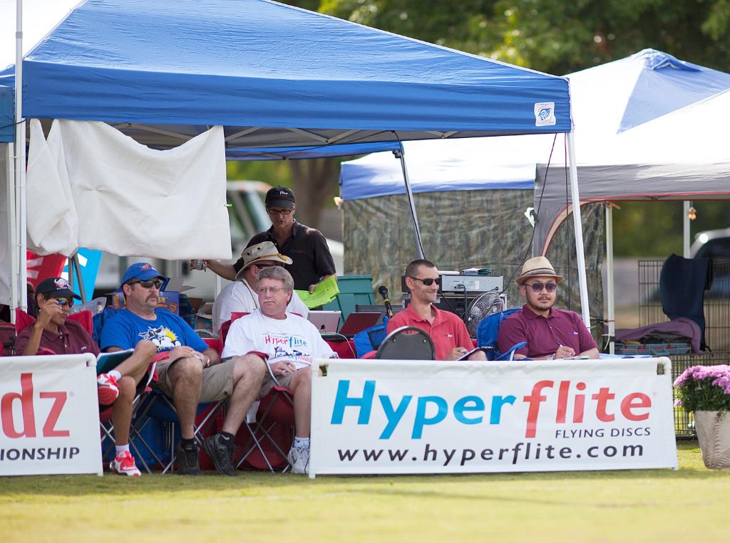 Skyhoundz Canine Disc Championship 국제 심판