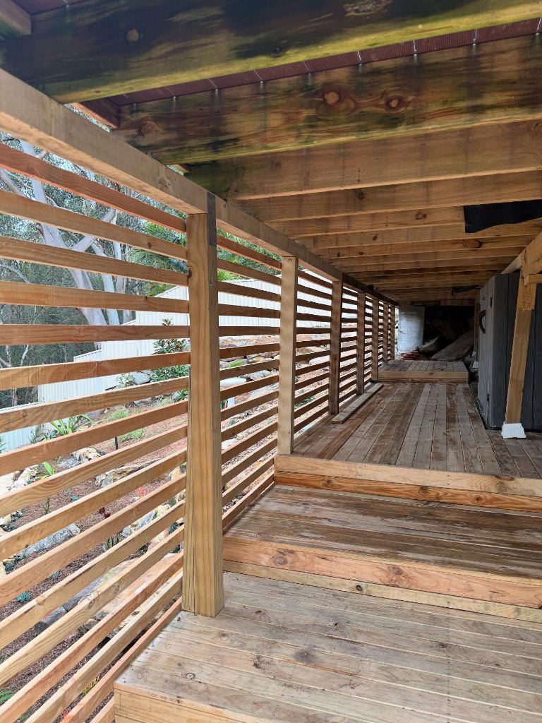 Wall & Turf Package
