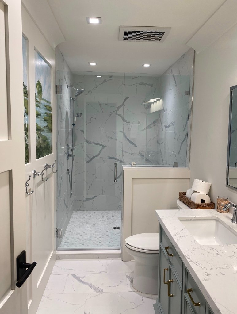 Master bath with luxury fixtures - Blueprint Construction