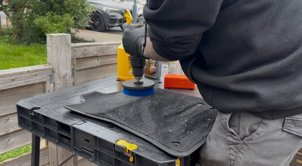 How To Keep Your Car Clean Between Details London