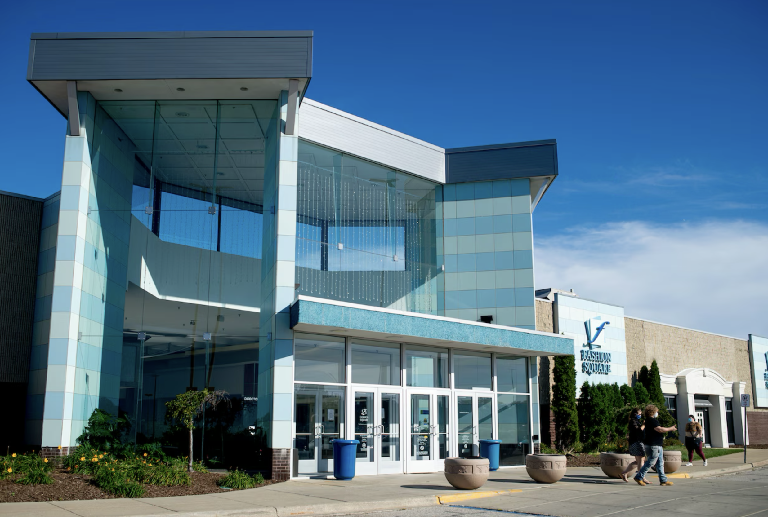Fashion Square Mall pop-up market