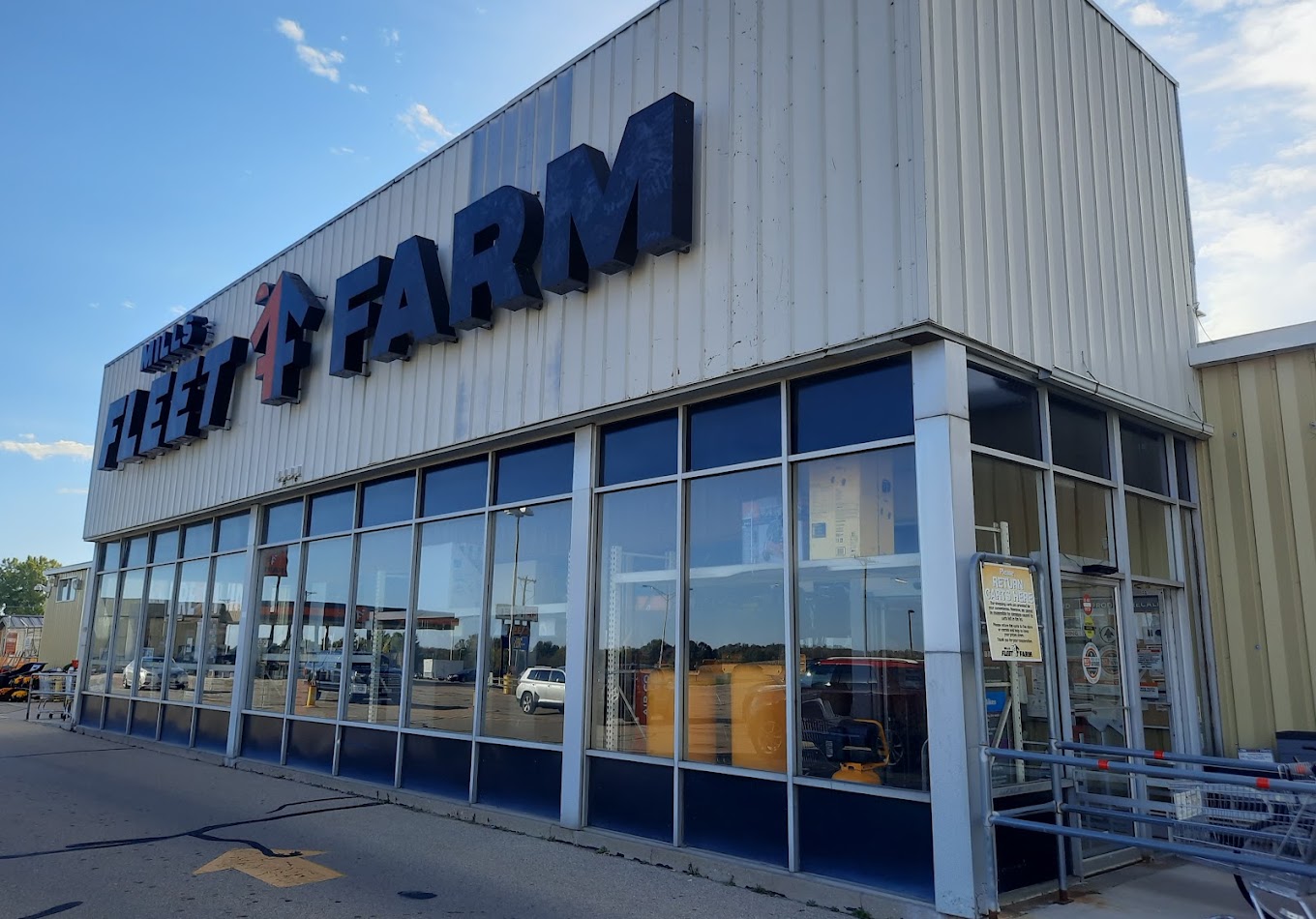 Fleet Farm pop-up market