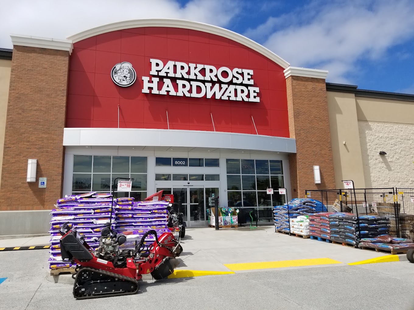 Parkrose Hardware pop-up market