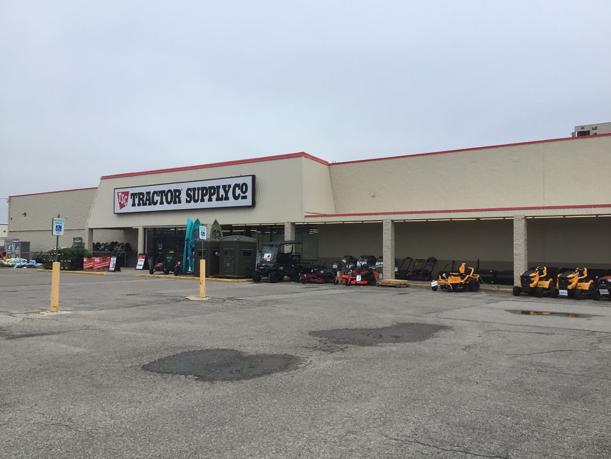 Tractor Supply Co. pop-up market