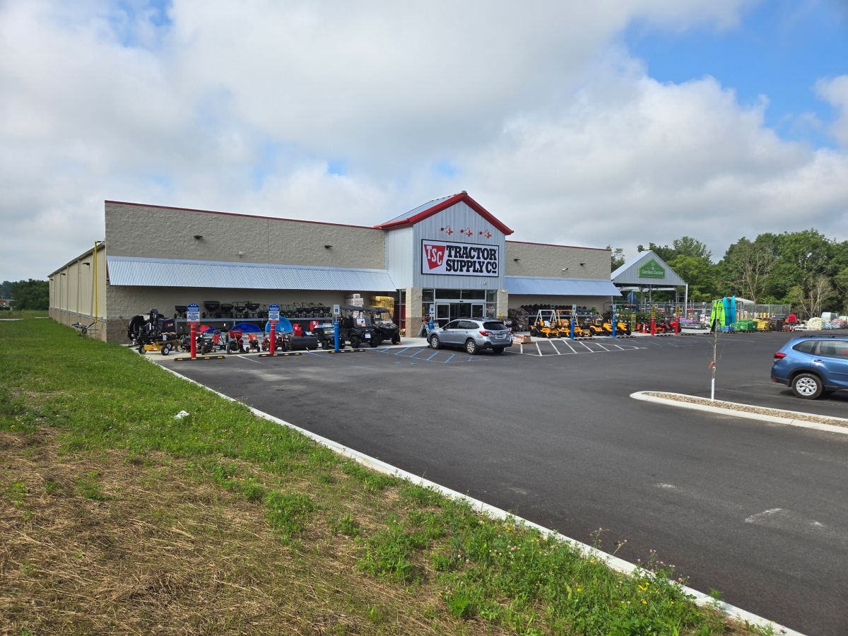 Tractor Supply Co. pop-up market