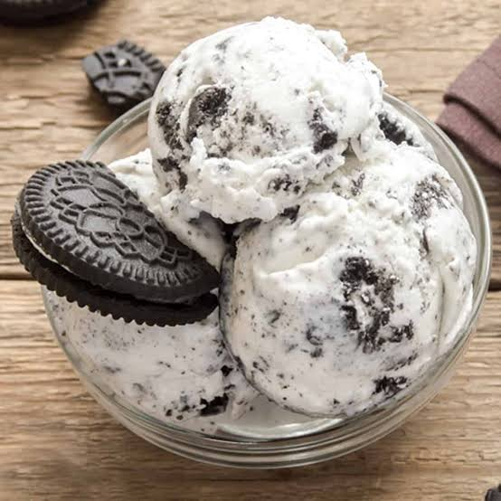 Cookies, Ice Cream & a Free Gift!