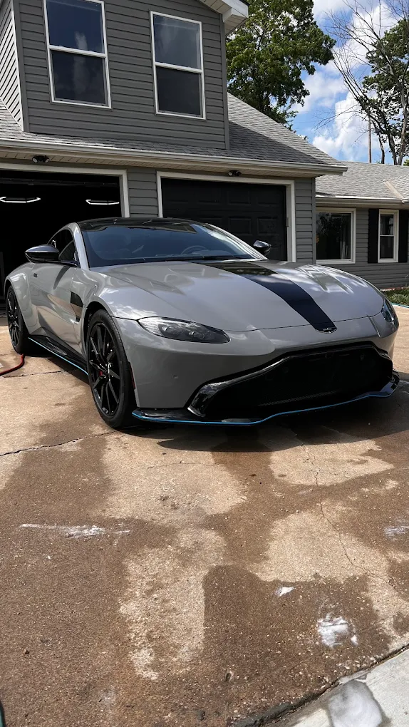 Aston Martin Vantage exterior