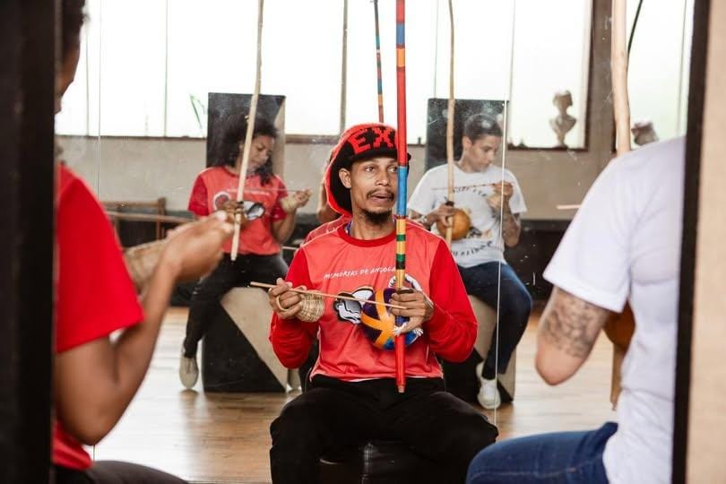 Berimbau e canto