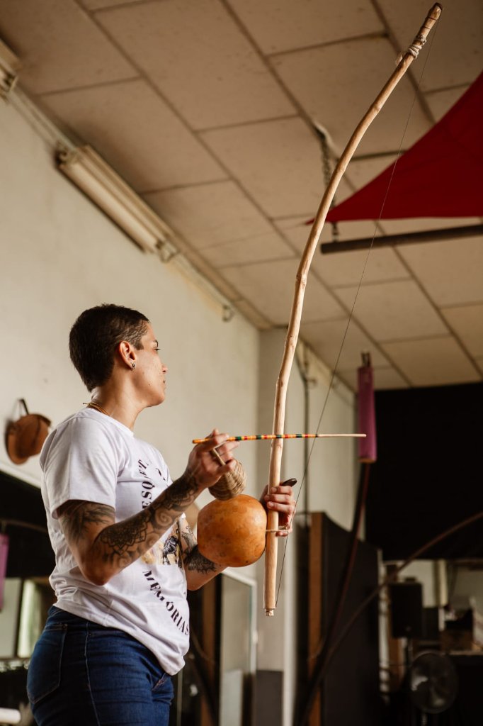 Berimbau - instrumento
