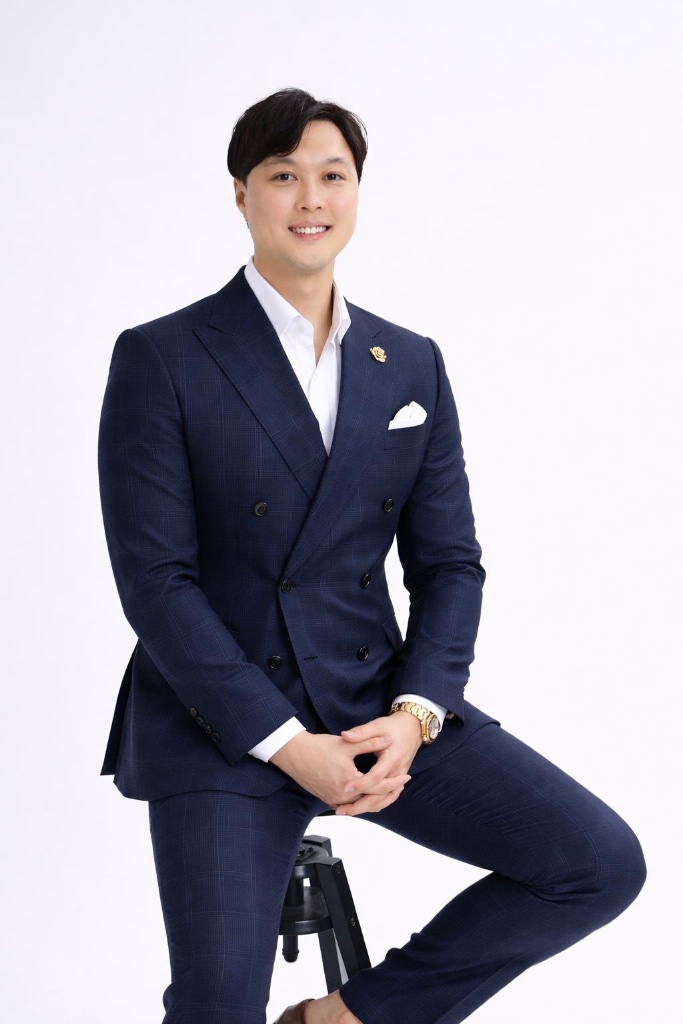 Kenji Lee, Executive Director
