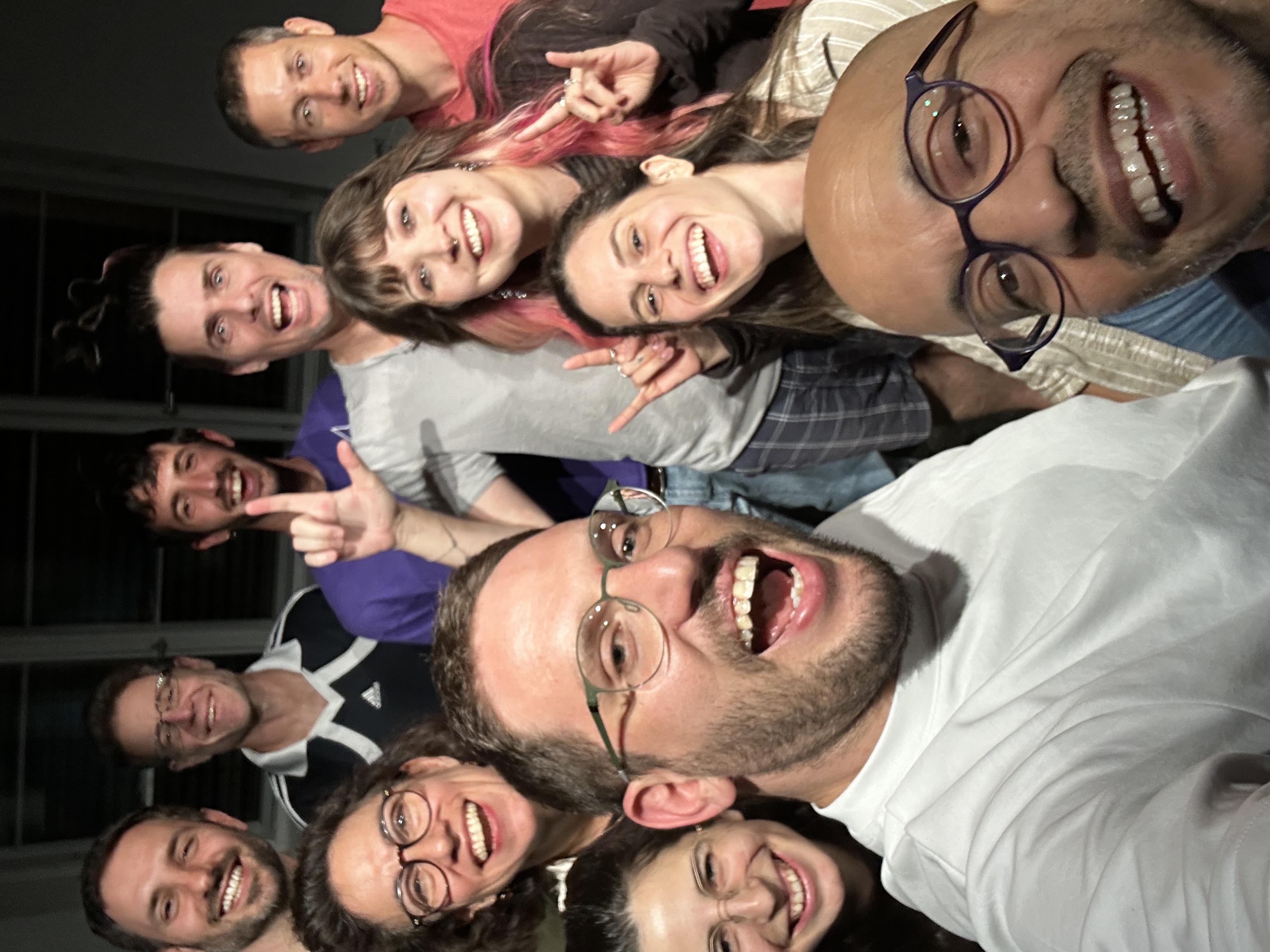 סלפי קבוצתי של התלמידים