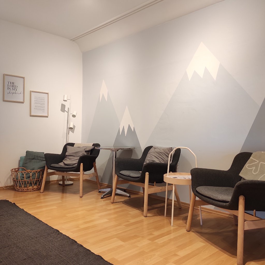 Unser Raum – Bibelregal