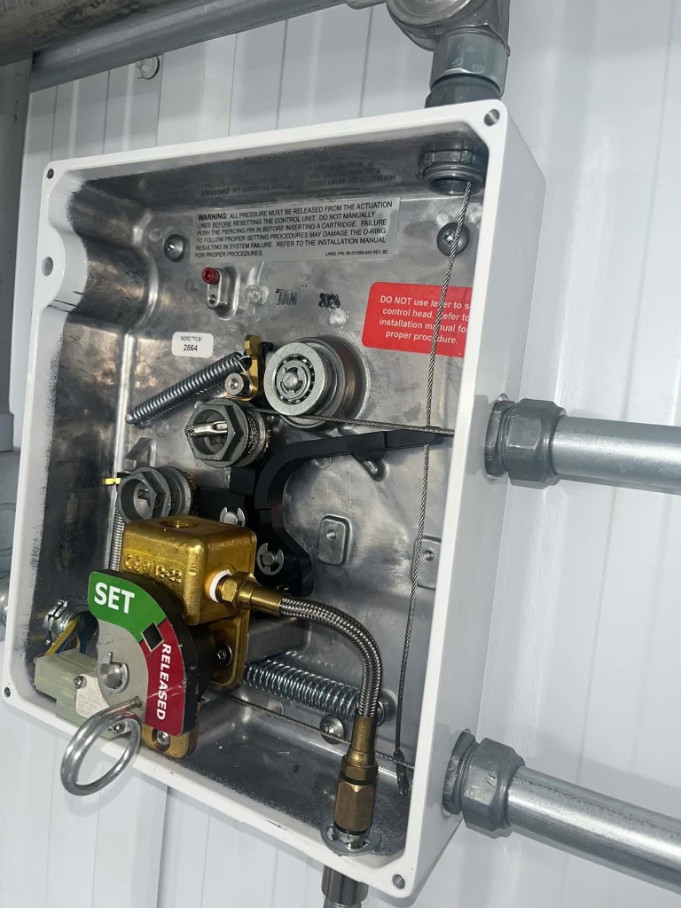 Fire suppression control head