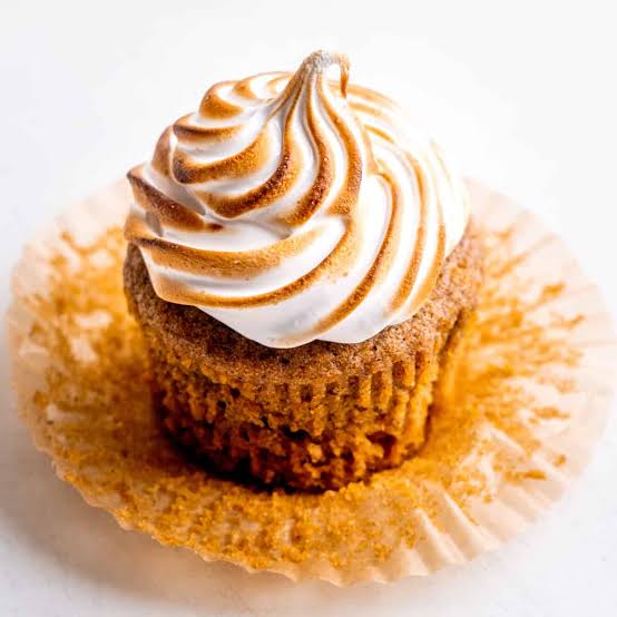 Sweet Potato Streusel Cupcakes — $20 (6) / $30 (12)