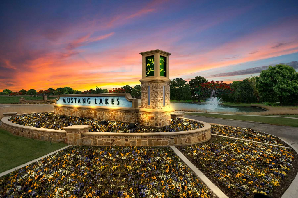 Mustang Lakes