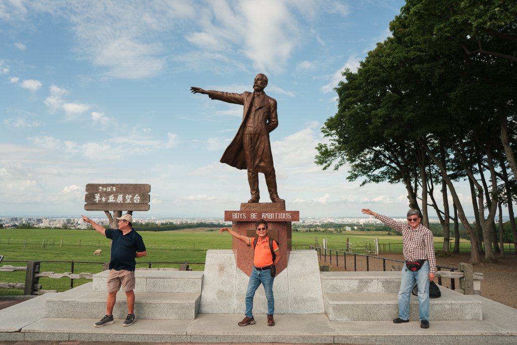 Travelers Seeking Local Insight
