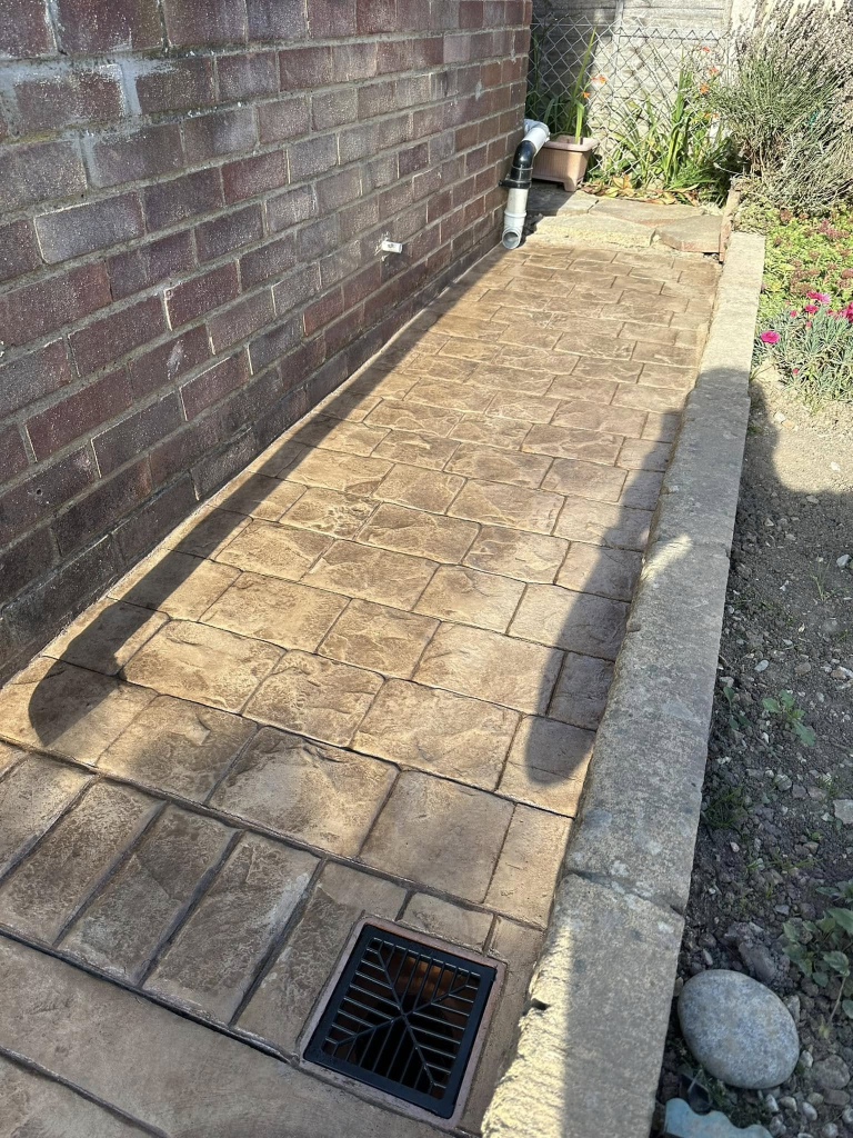 26m² Ashlar Slate & London Cobble Printed Concrete photo 2