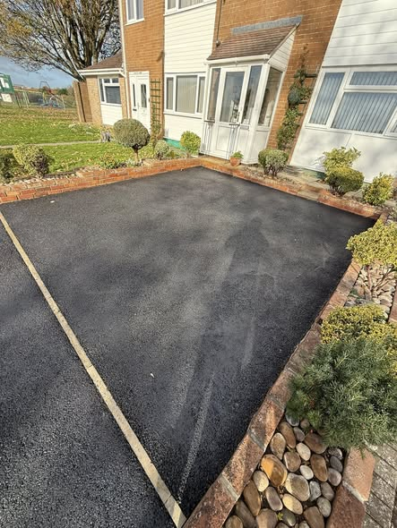 Tarmac Driveway and Dropped Kerb photo 2