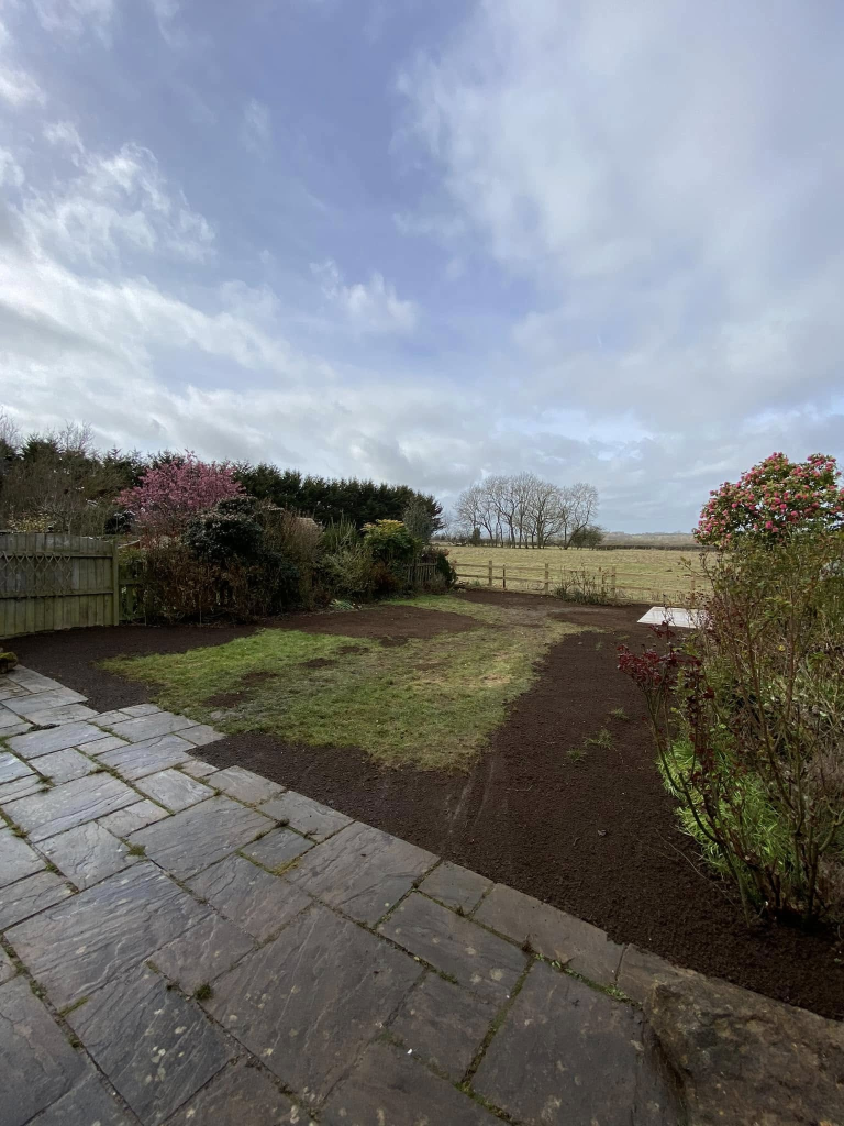Garden Transformation — White Porcelain & Farm Fencing photo 3