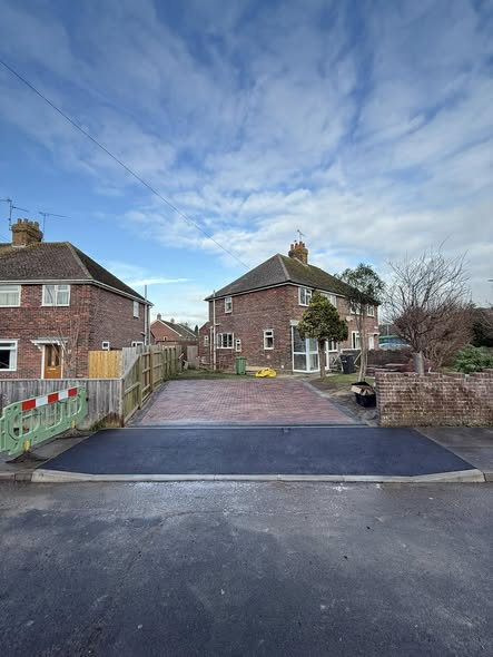 45m² Block Paving Driveway with Dropped Kerbs photo 2