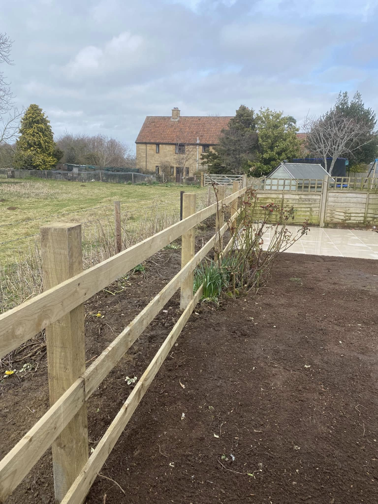 Garden Transformation — White Porcelain & Farm Fencing photo 2