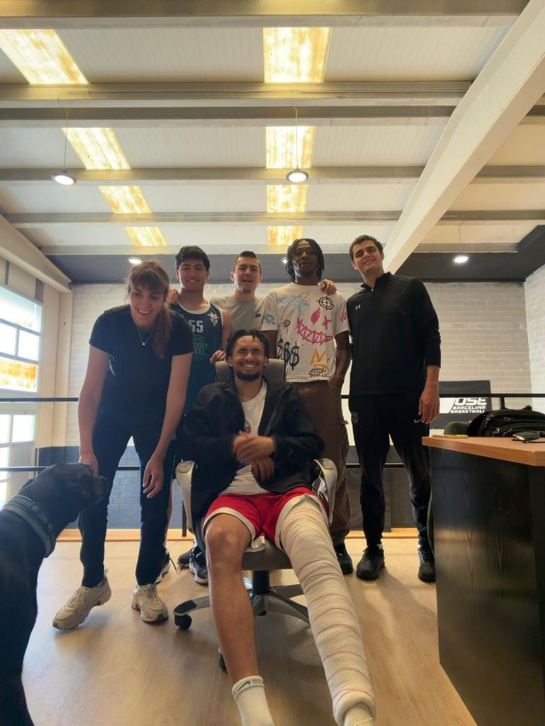 Jugadors i staff acadèmia