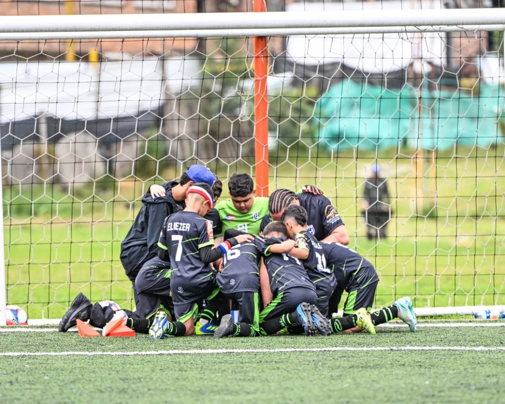 Acrobacia deportiva en aire en partido
