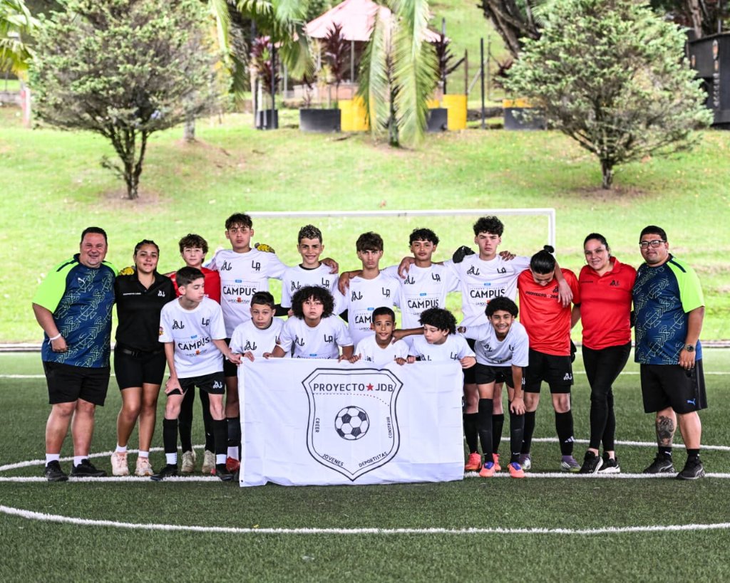 Paisaje parque con equipos deportivos