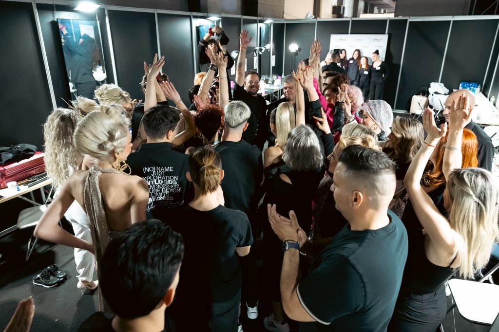 Backstage ομάδα του Hair Community Greece Meetup