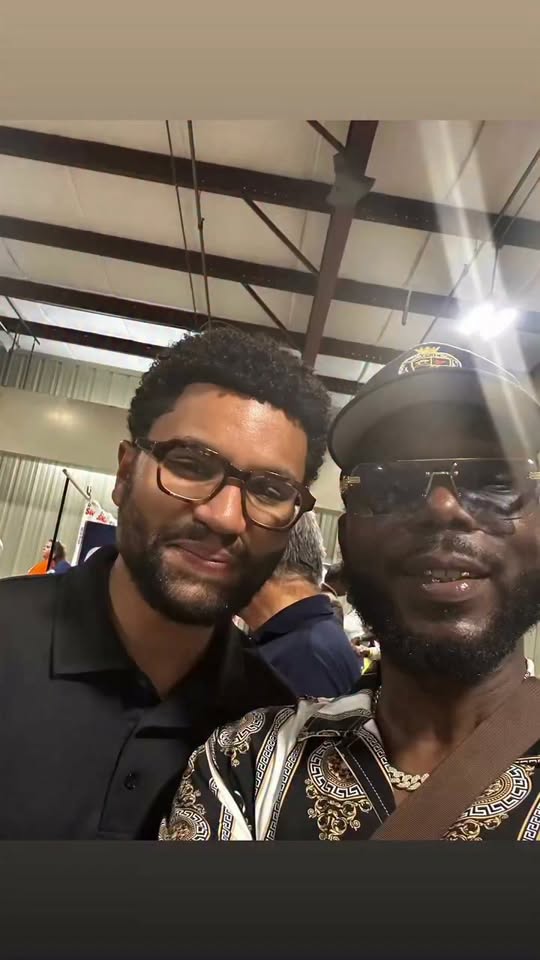 M.J. Evans — Event Selfie