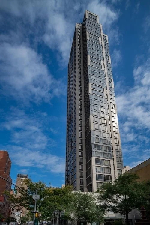 Bridge Tower Place thumb 2