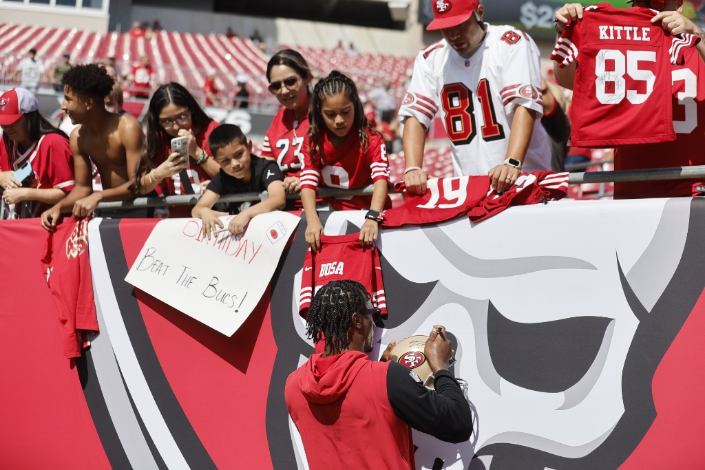 George Odum celebration vs. Buccaneers