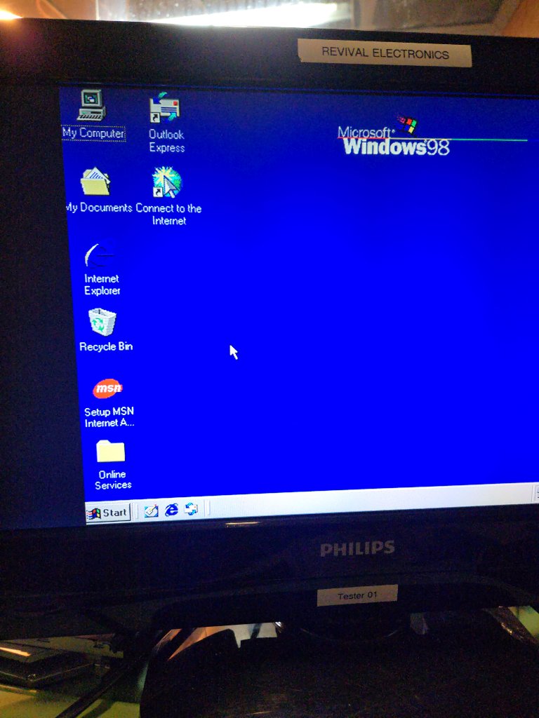 REVIVAL Windows 98 — Custom Build