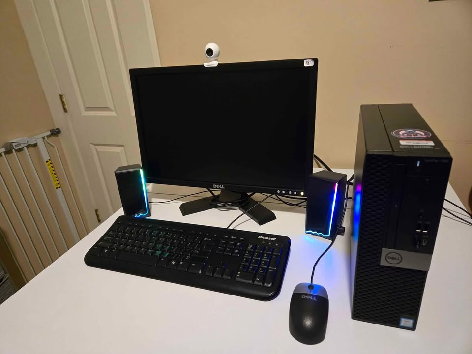 Dell OptiPlex SFF Factory Refreshed Build of Windows 11 Pro for Office Use