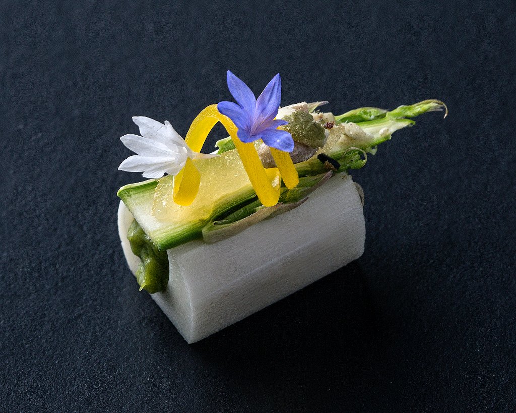 Love Catering team delivering elegant full-service catering