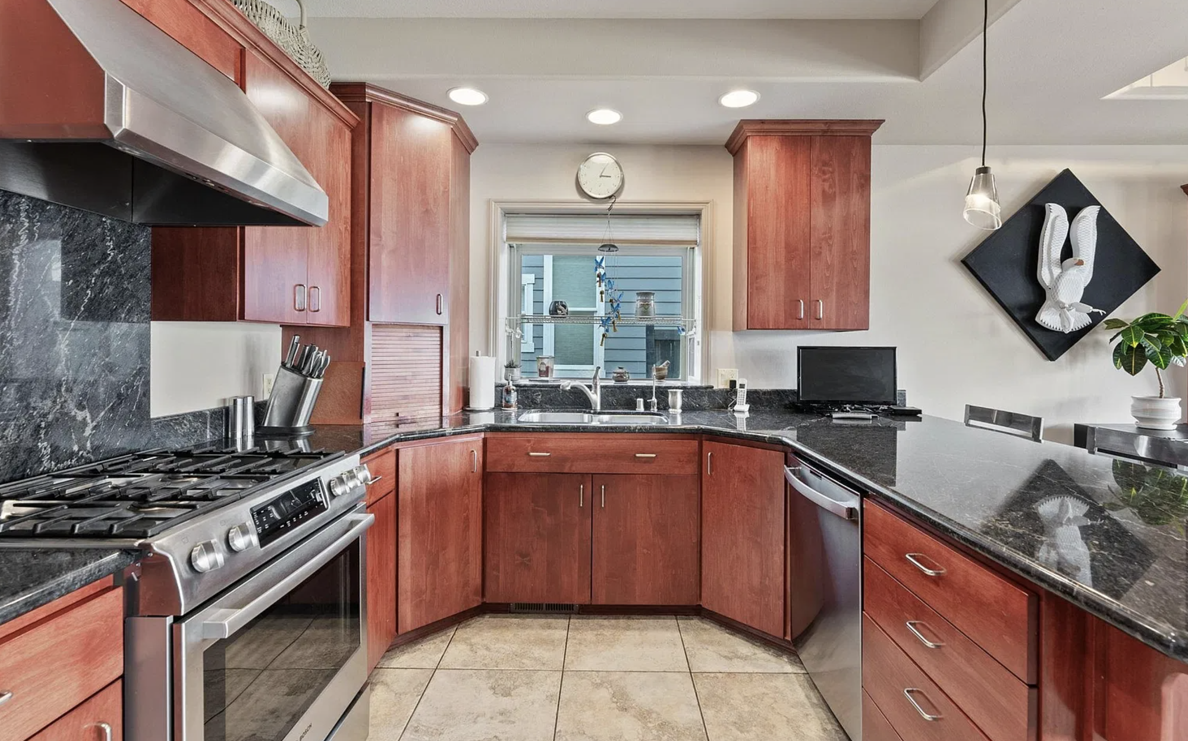 Before — Sink, Corner & Range