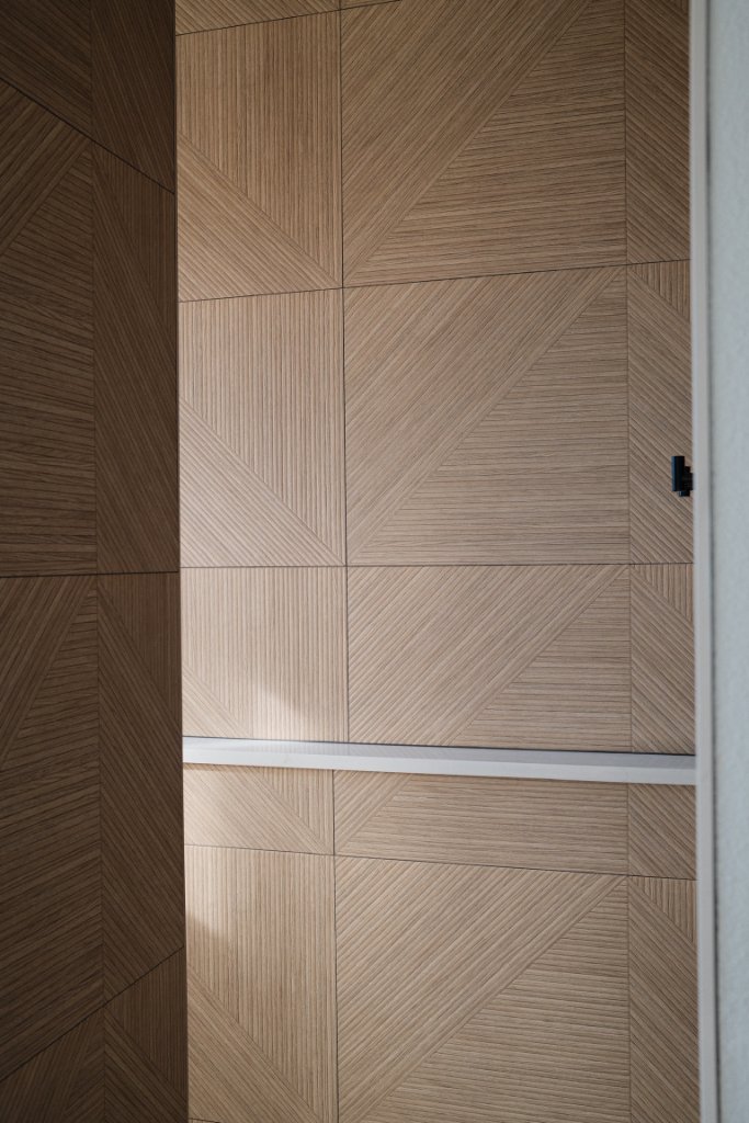Master Bath — Geometric Tile Detail