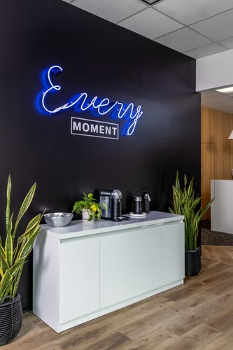 "Every Moment" coffee bar