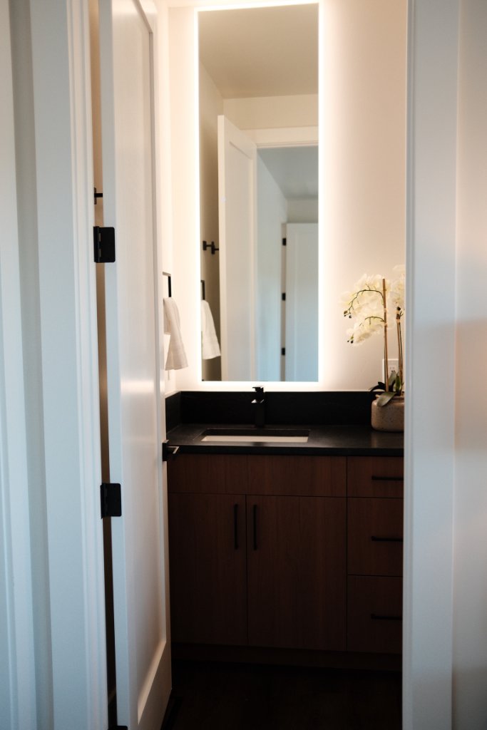 Powder Bath — Entry Detail