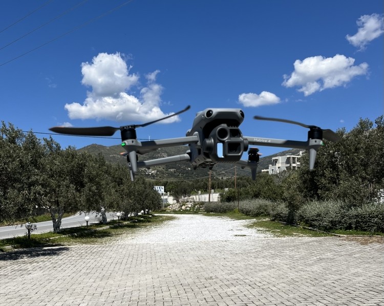 DJI Matrice 4T