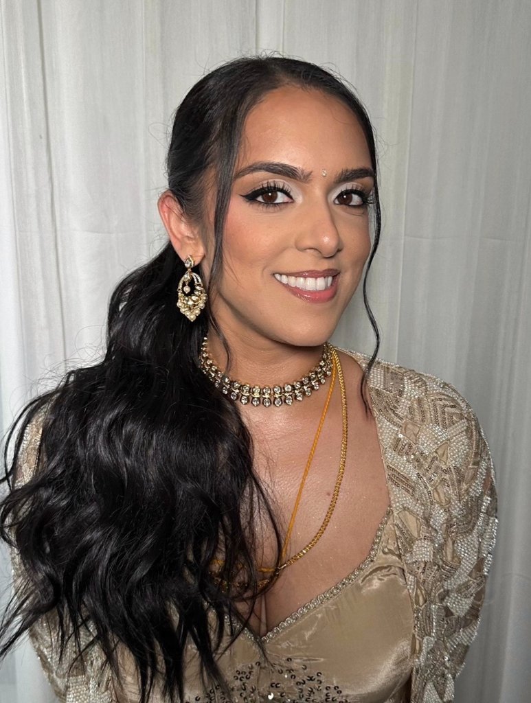 Indian bride with side pony