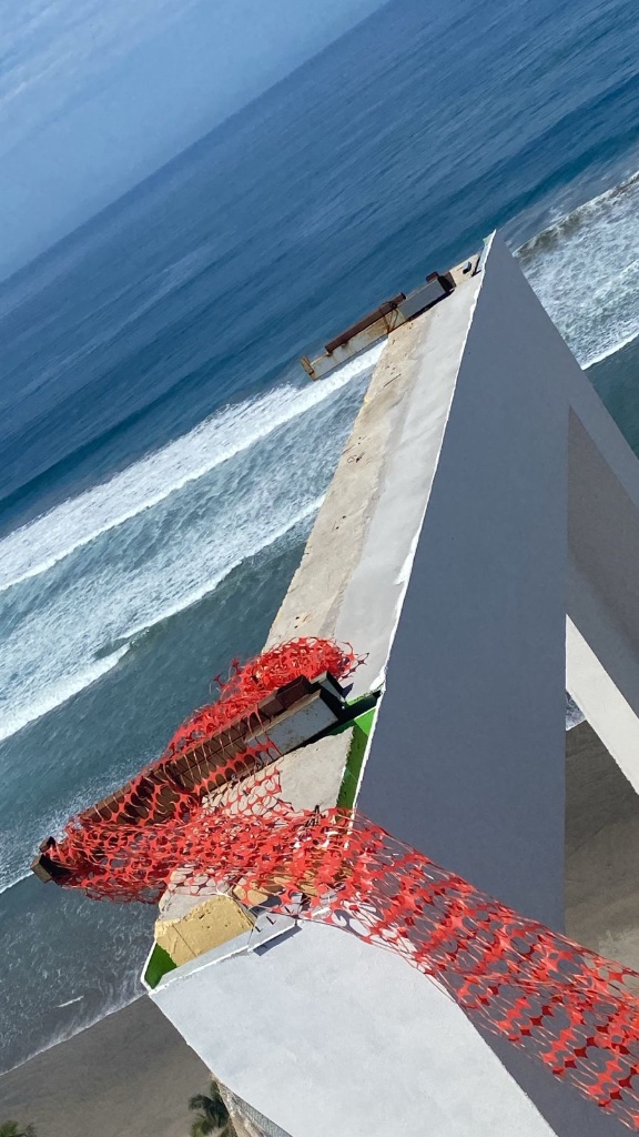 Volado sobre fachada