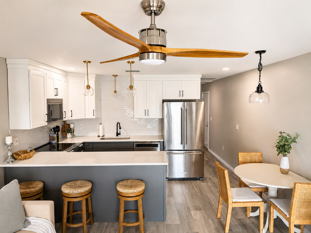 Kitchen & Dining